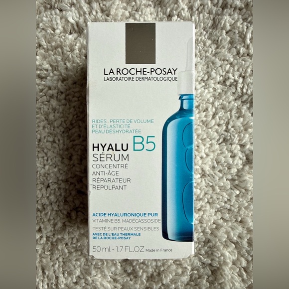 La Roche Posay Other - La Roche-Posay Hyalu B5 Serum - Blue